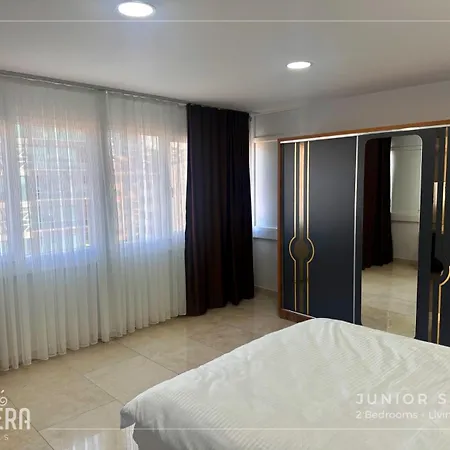 Lumiera Apartment *