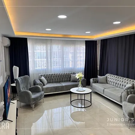 Lumiera Apartment